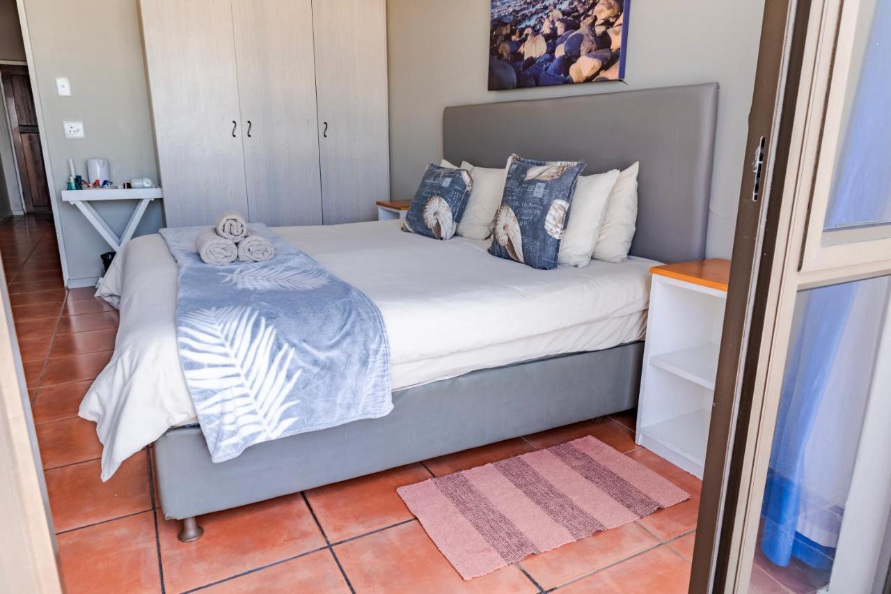 Mitford-On-Sea Aparthotel Morgan's Bay Bagian luar foto