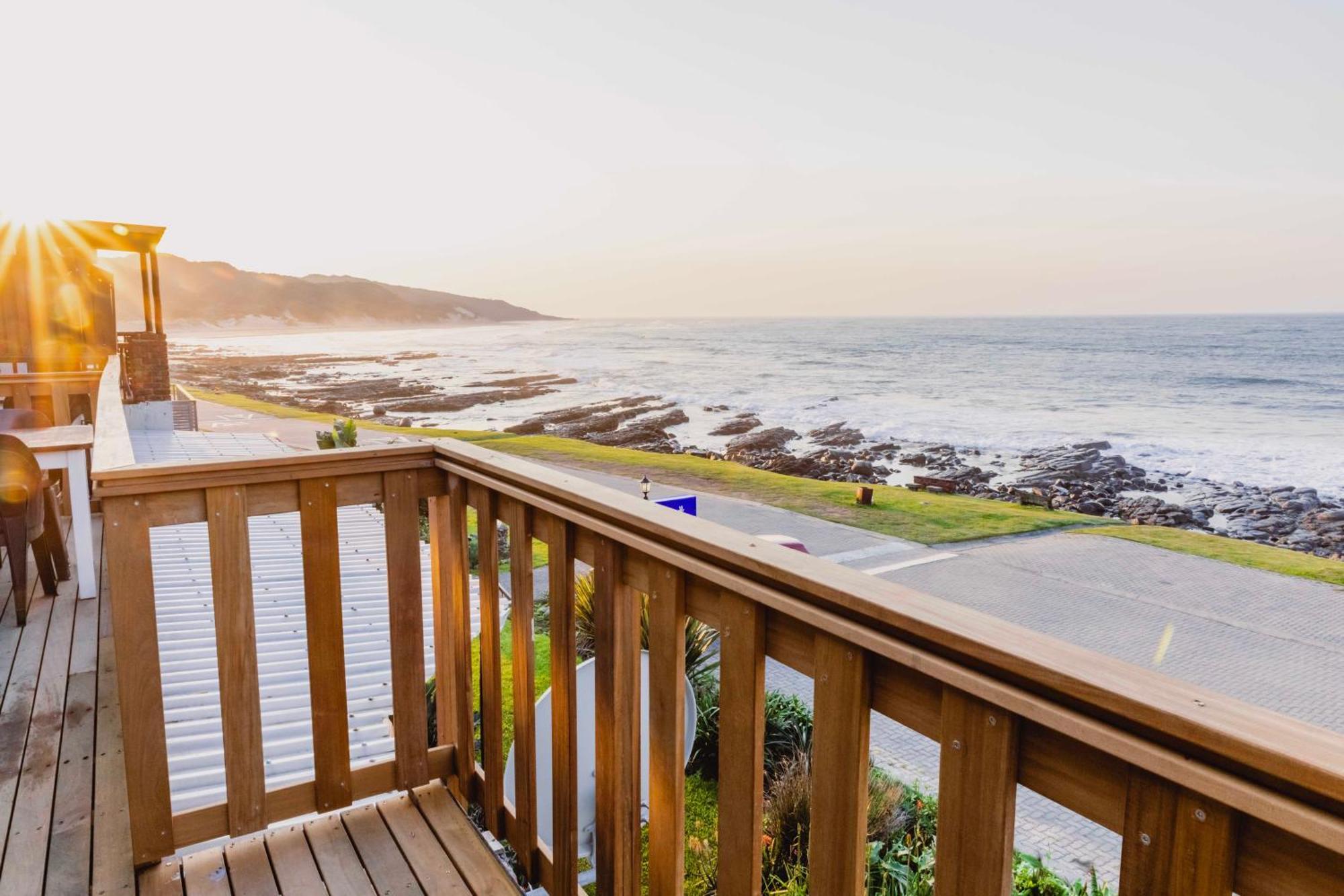 Mitford-On-Sea Aparthotel Morgan's Bay Bagian luar foto